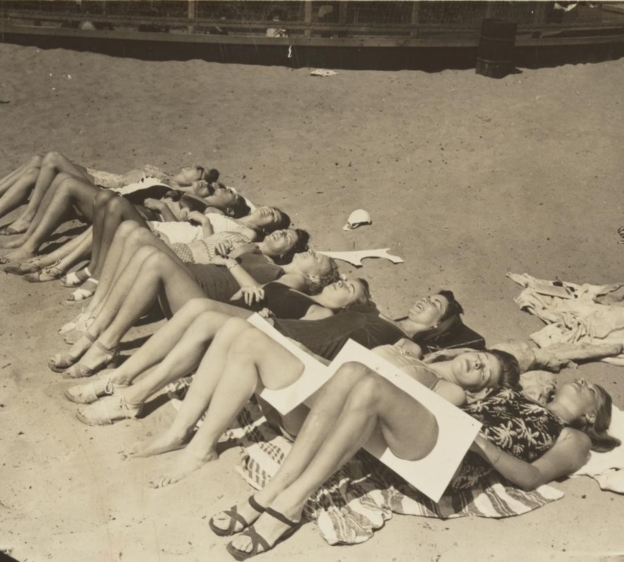 Bathing Beauties with modesty guards, circa 1940. Bathing Beauties with modesty guards, circa 1940.